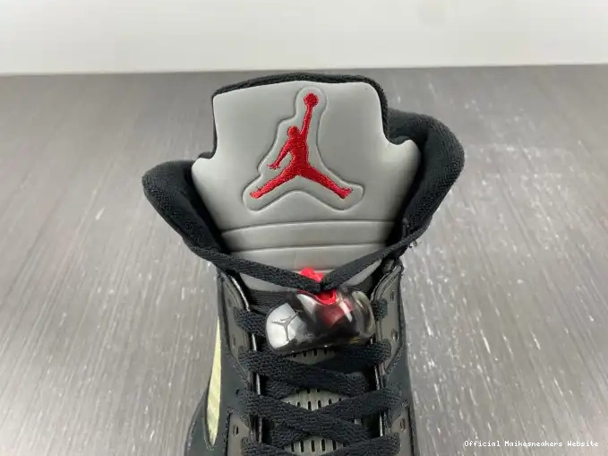 Official Maikesneakers Jordan Off DR0092-001 5 Noir Gore-Tex Air 0618